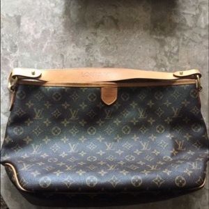 Louis Vuitton delightful hobo